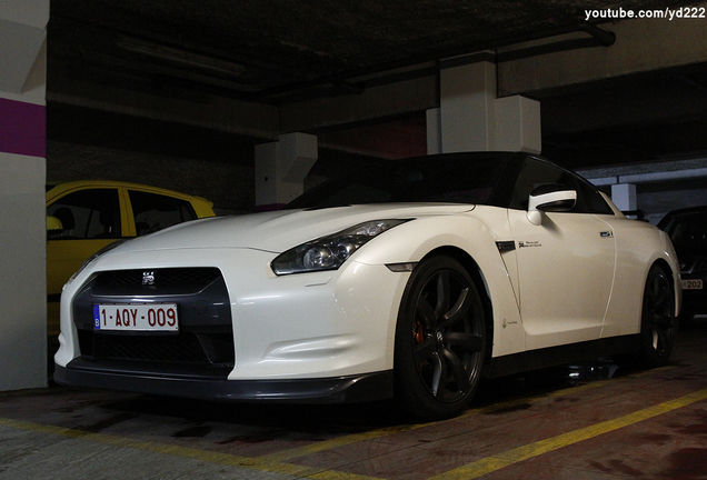 Nissan GT-R