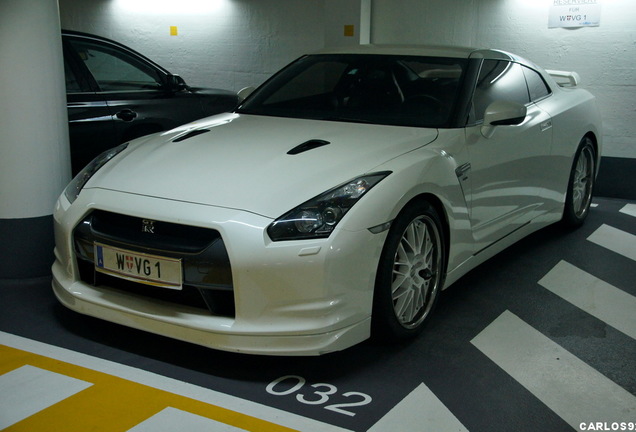 Nissan GT-R