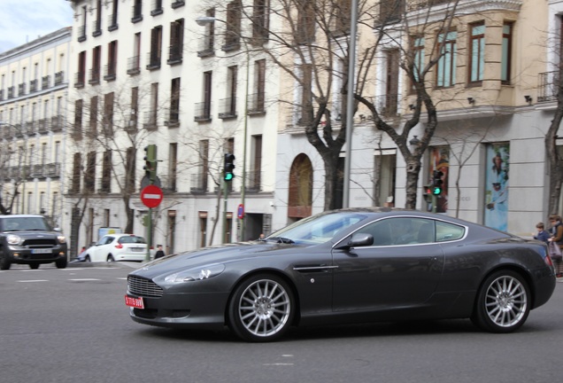 Aston Martin DB9