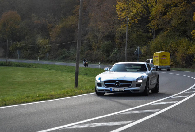 Mercedes-Benz SLS AMG