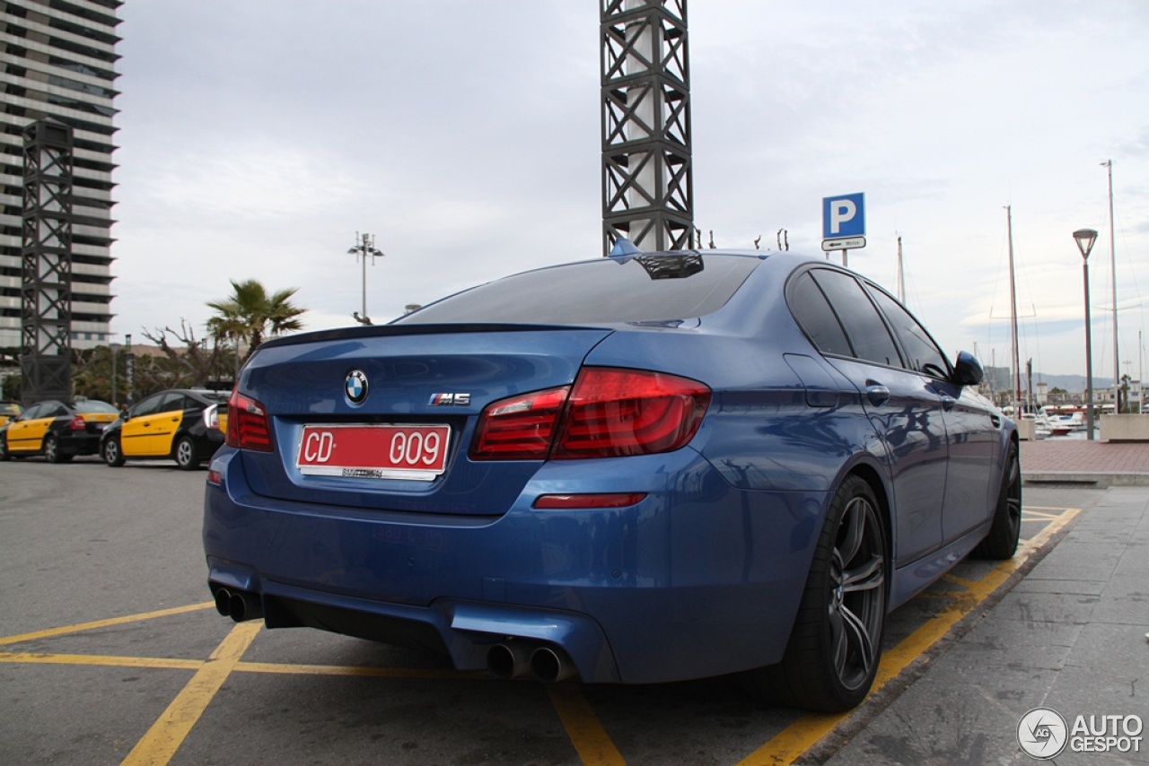 BMW M5 F10 2011