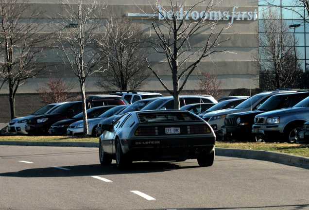 DeLorean DMC-12