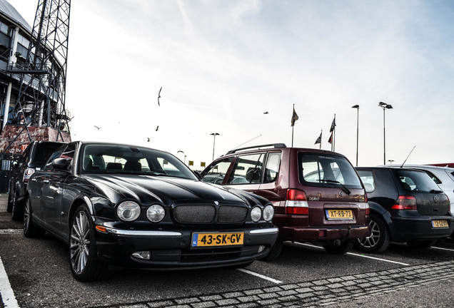 Jaguar XJR