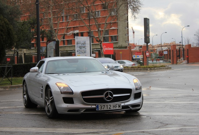 Mercedes-Benz SLS AMG