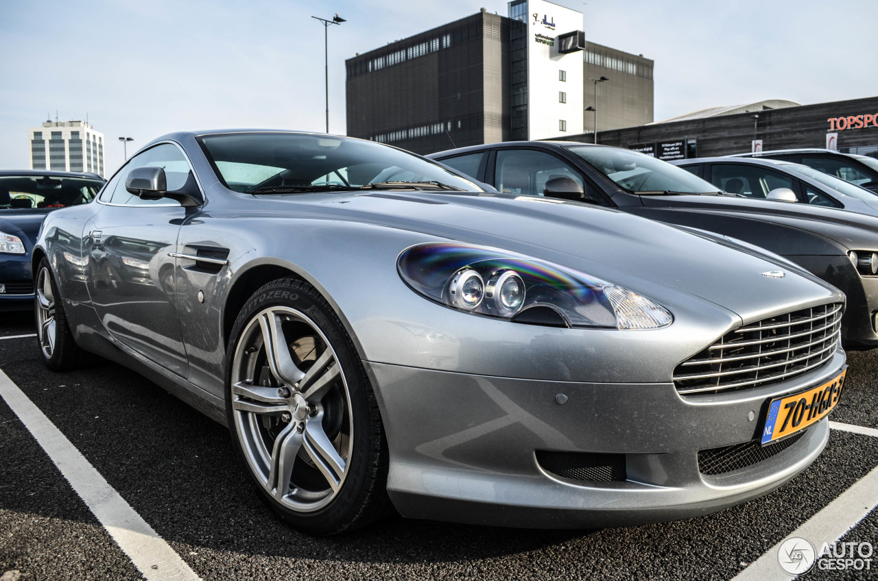 Aston Martin DB9