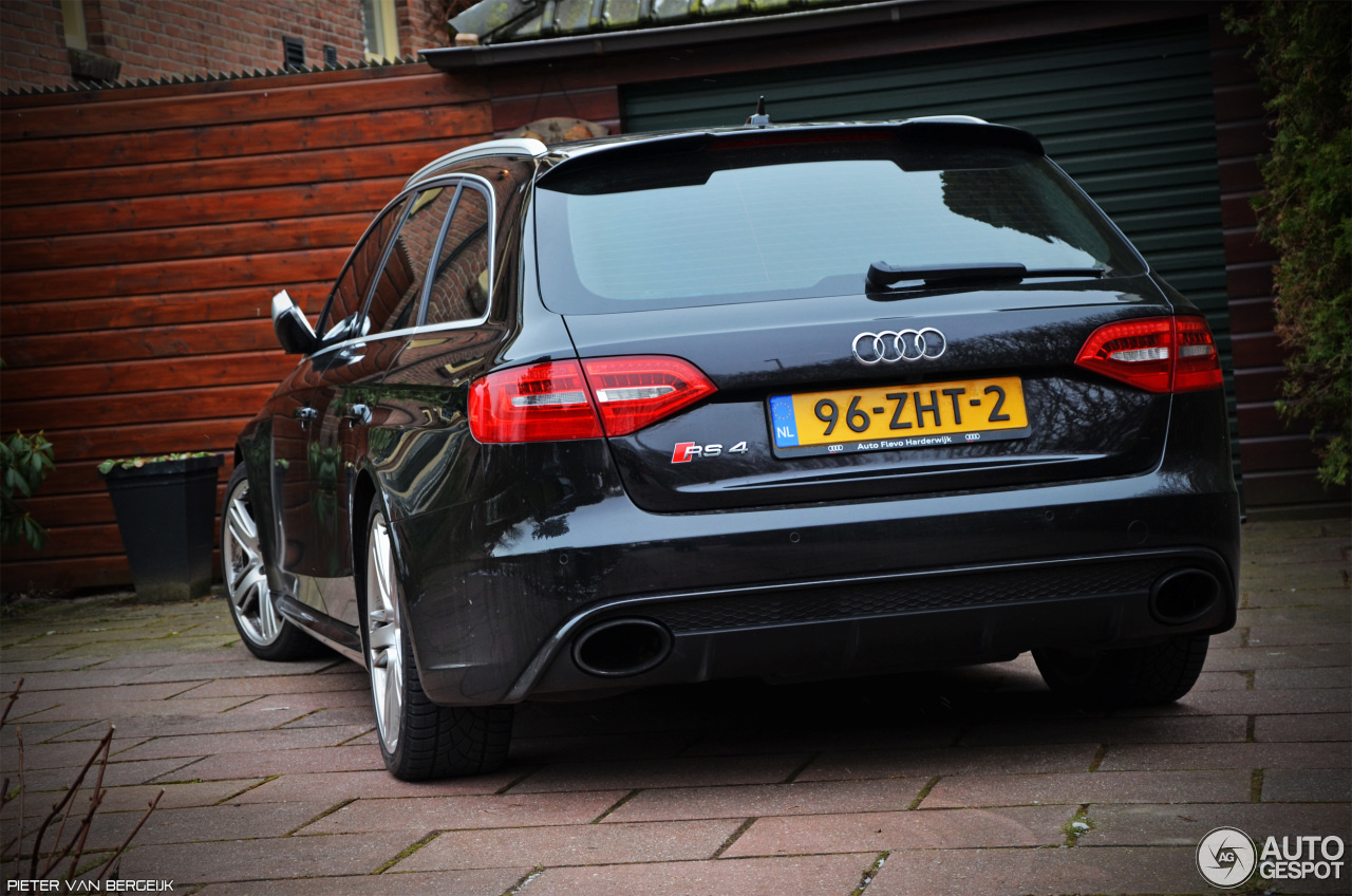 Audi RS4 Avant B8