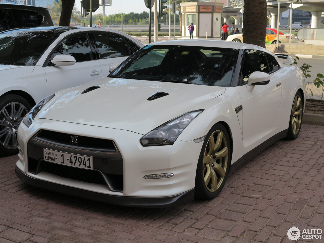 Nissan GT-R 2012