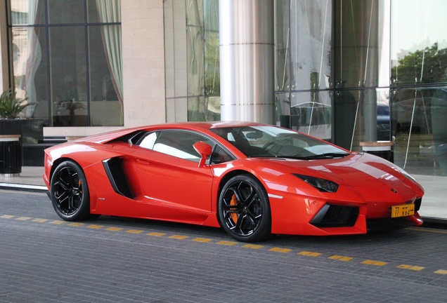 Lamborghini Aventador LP700-4