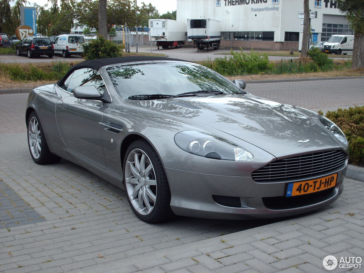 Aston Martin DB9 Volante