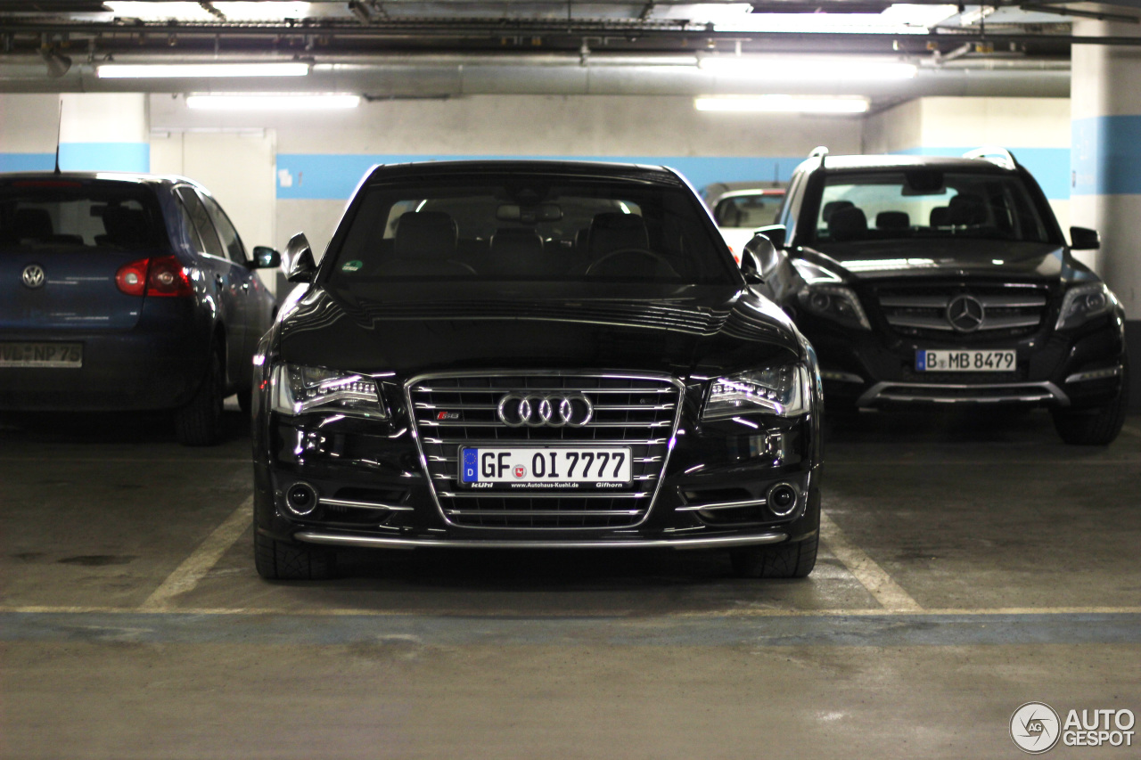 Audi S8 D4