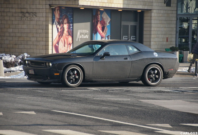 Dodge Challenger SRT-8