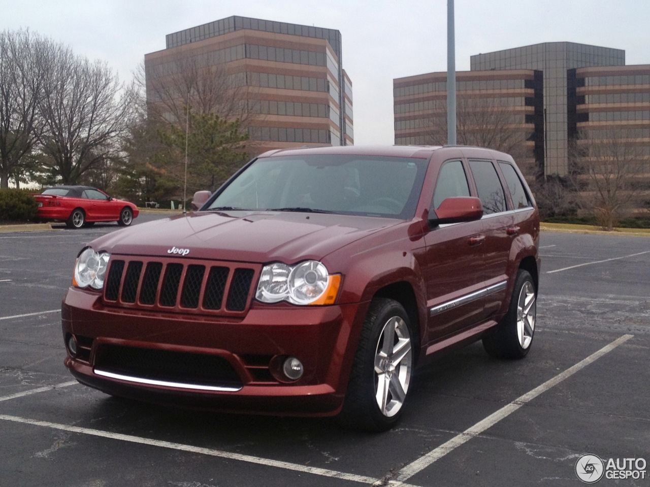 Jeep Grand Cherokee SRT-8 2005