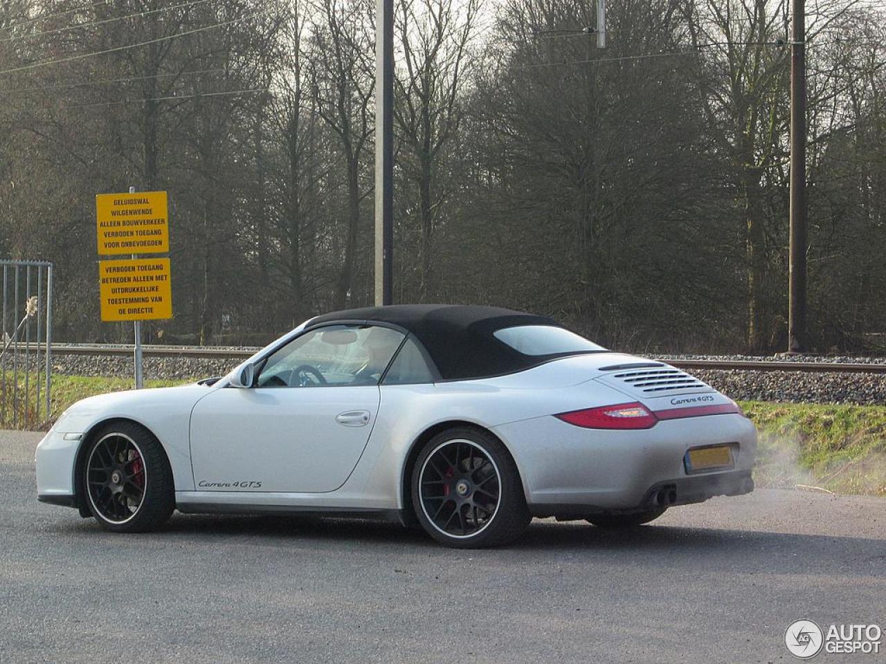 Porsche 997 Carrera 4 GTS Cabriolet