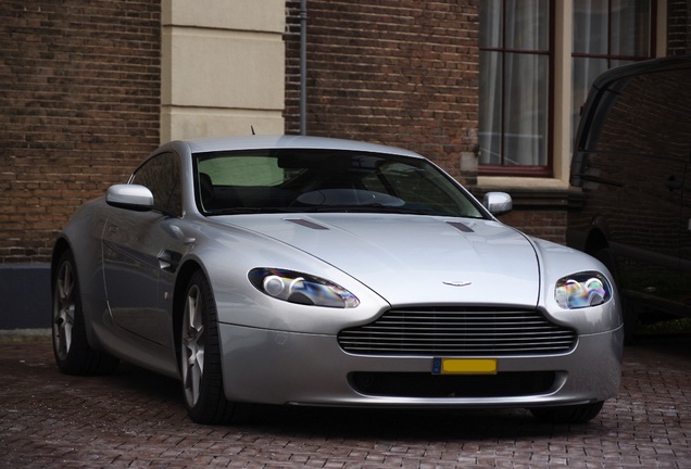 Aston Martin V8 Vantage