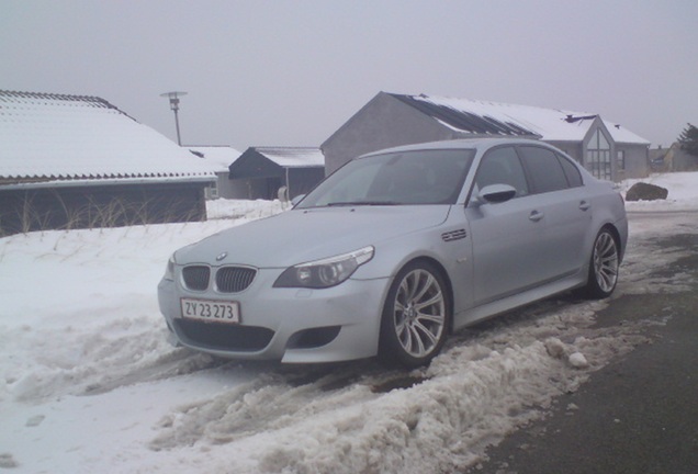 BMW M5 E60 2005