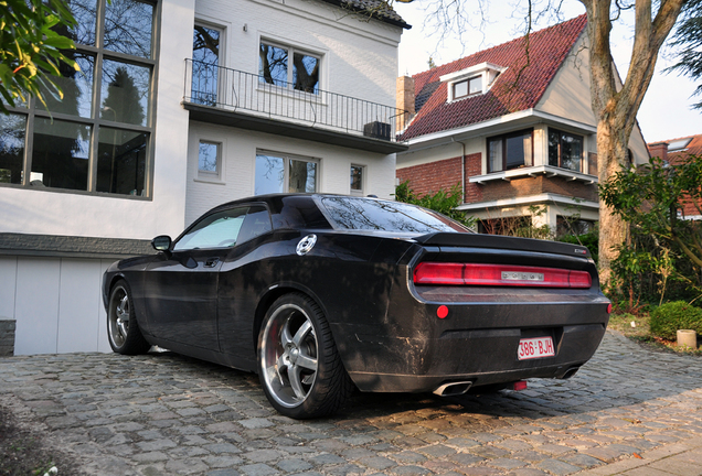 Dodge Challenger SRT-8