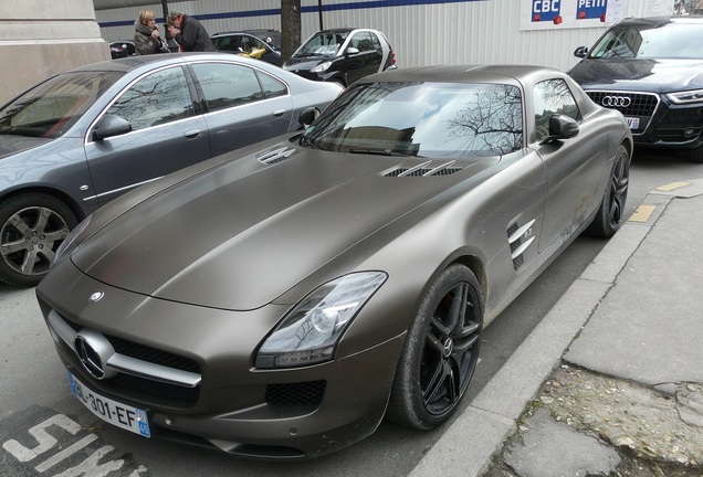 Mercedes-Benz SLS AMG