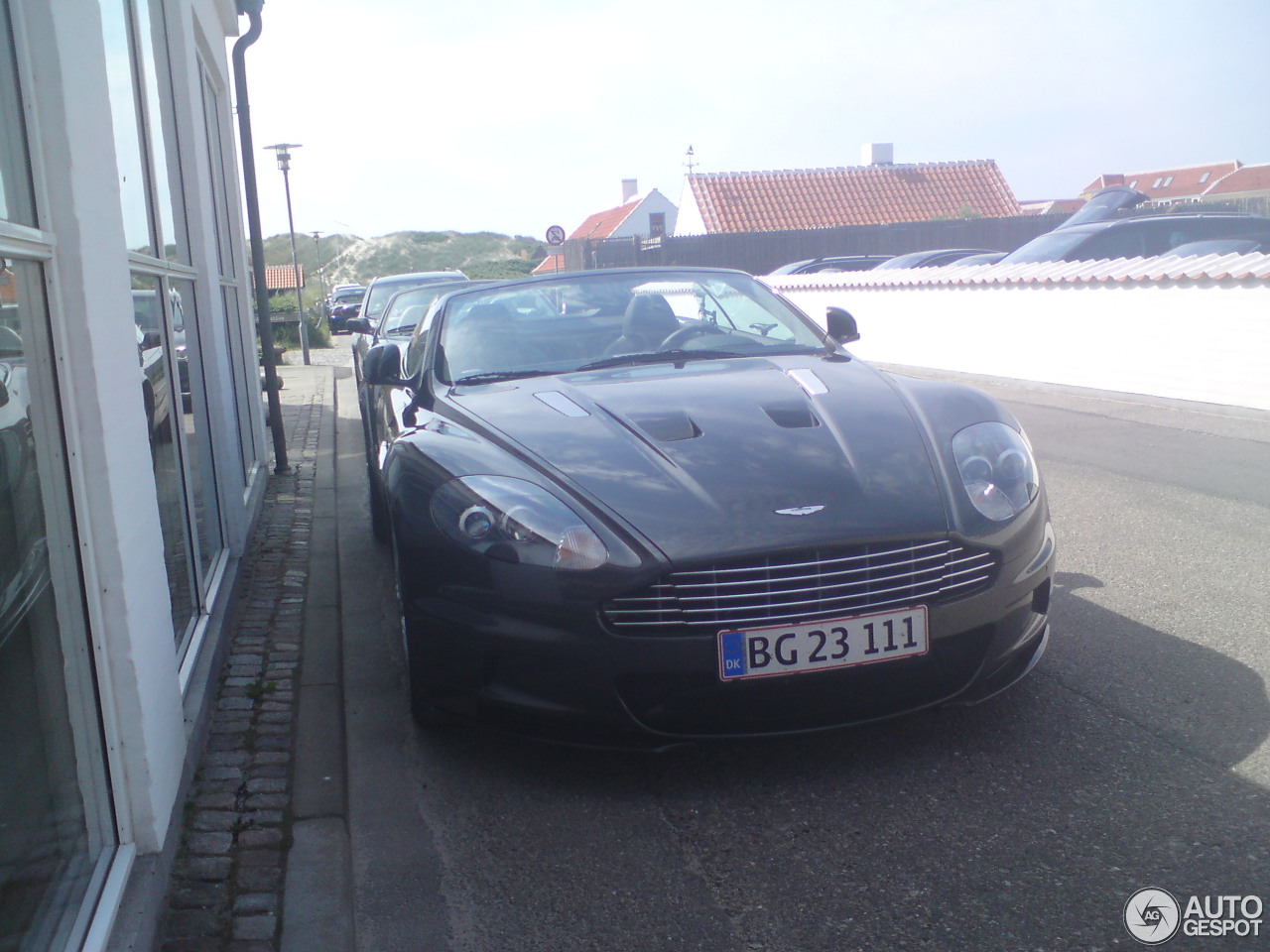 Aston Martin DBS Volante