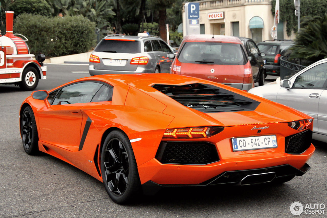 Lamborghini Aventador LP700-4