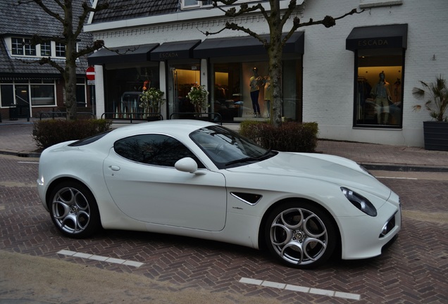 Alfa Romeo 8C Competizione