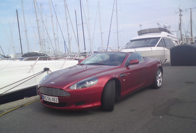 Aston Martin DB9 Volante