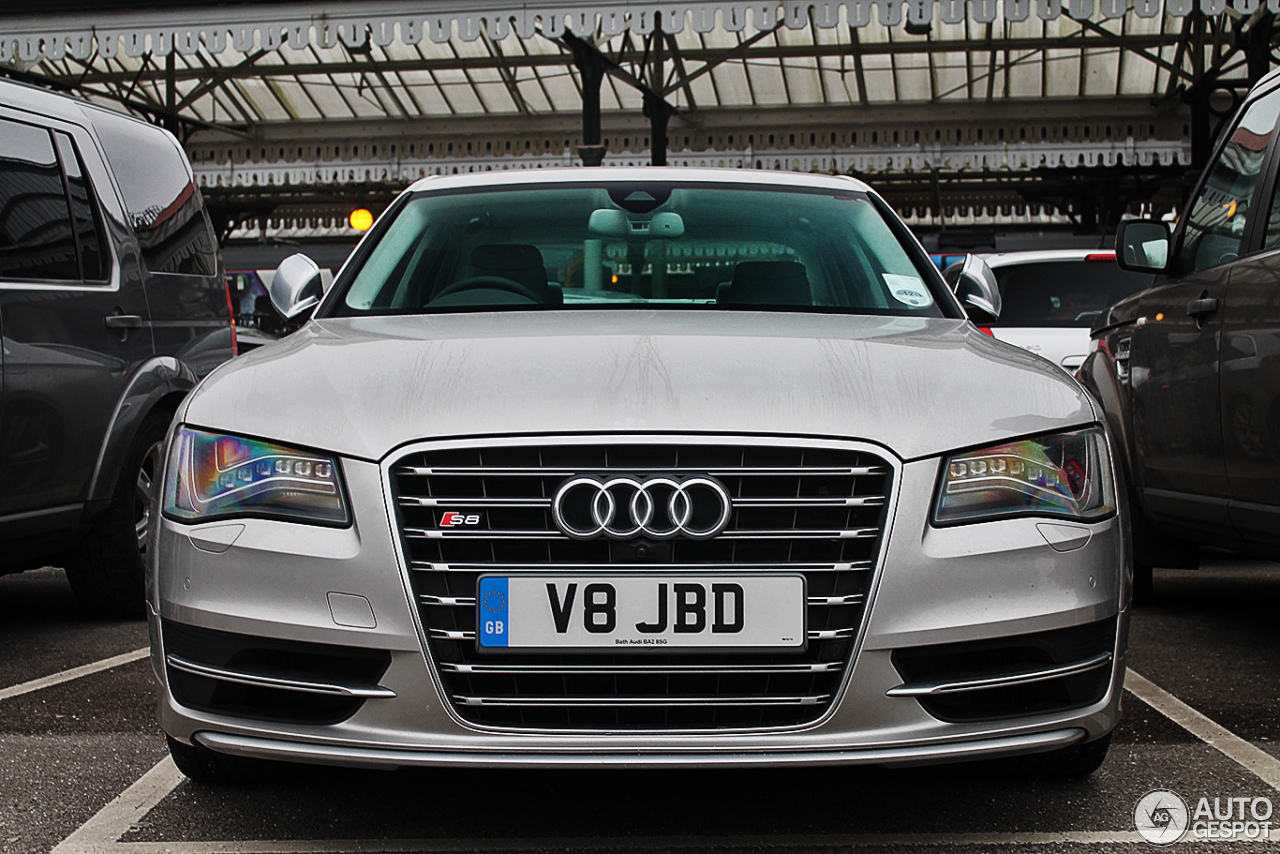 Audi S8 D4