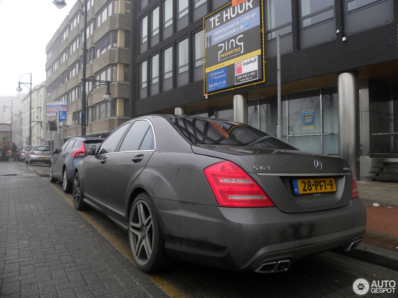 Mercedes-Benz S 63 AMG W221 2011