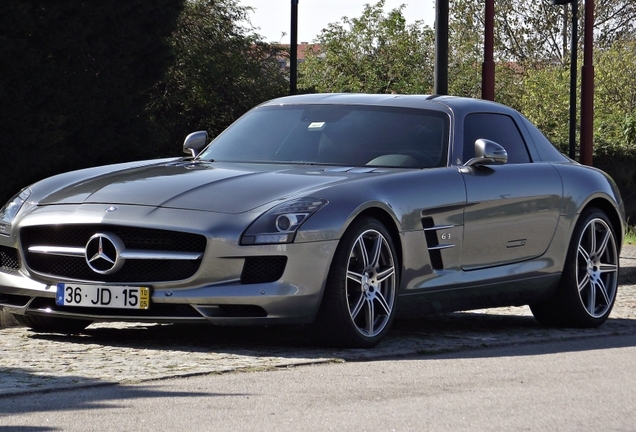 Mercedes-Benz SLS AMG