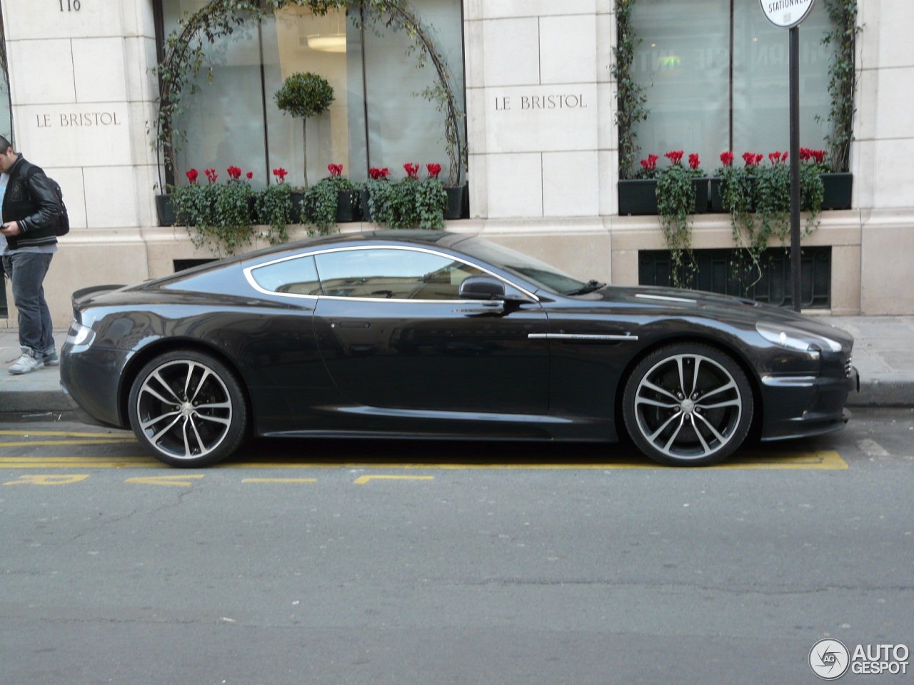 Aston Martin DBS