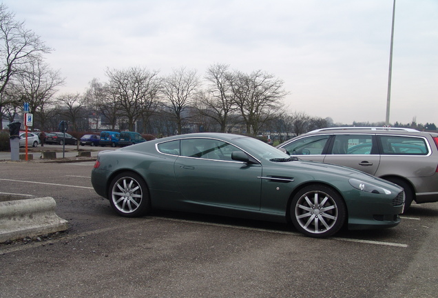 Aston Martin DB9