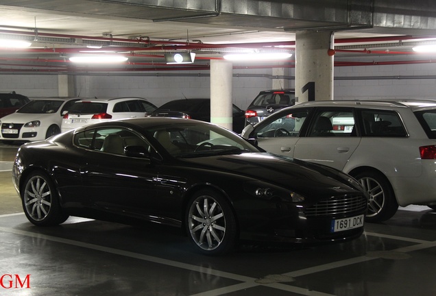 Aston Martin DB9