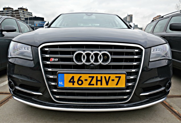 Audi S8 D4