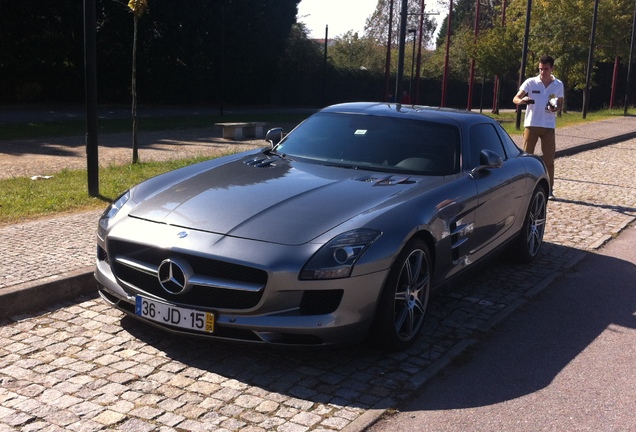 Mercedes-Benz SLS AMG