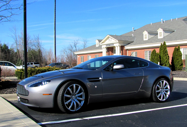 Aston Martin V8 Vantage