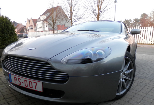 Aston Martin V8 Vantage Roadster