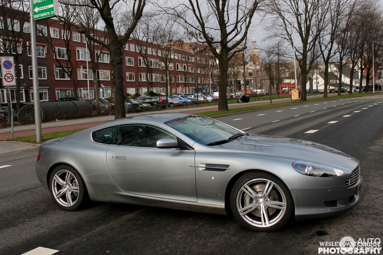 Aston Martin DB9