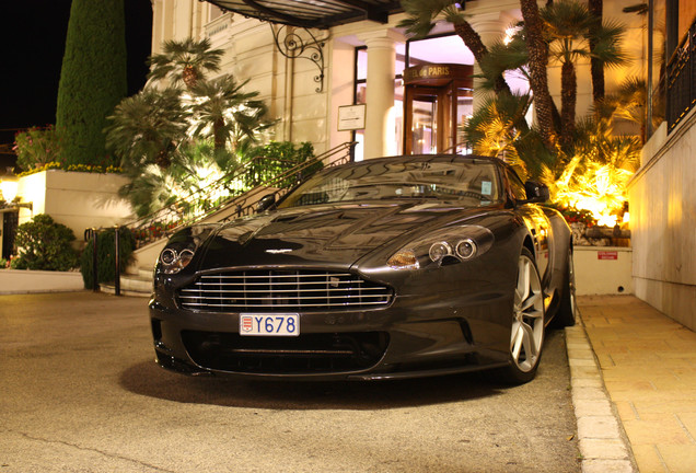 Aston Martin DBS Volante