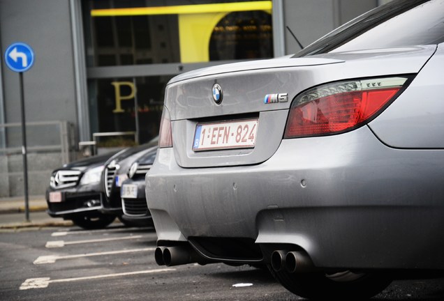BMW M5 E60 2005