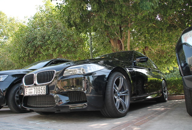 BMW M5 F10 2011