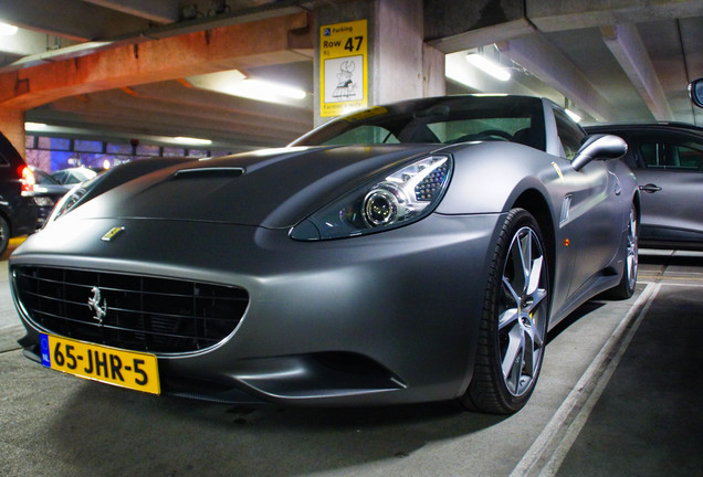 Ferrari California