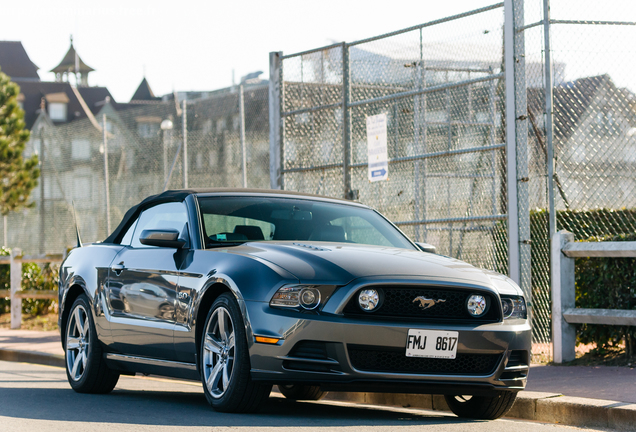 Ford Mustang GT Convertible 2013