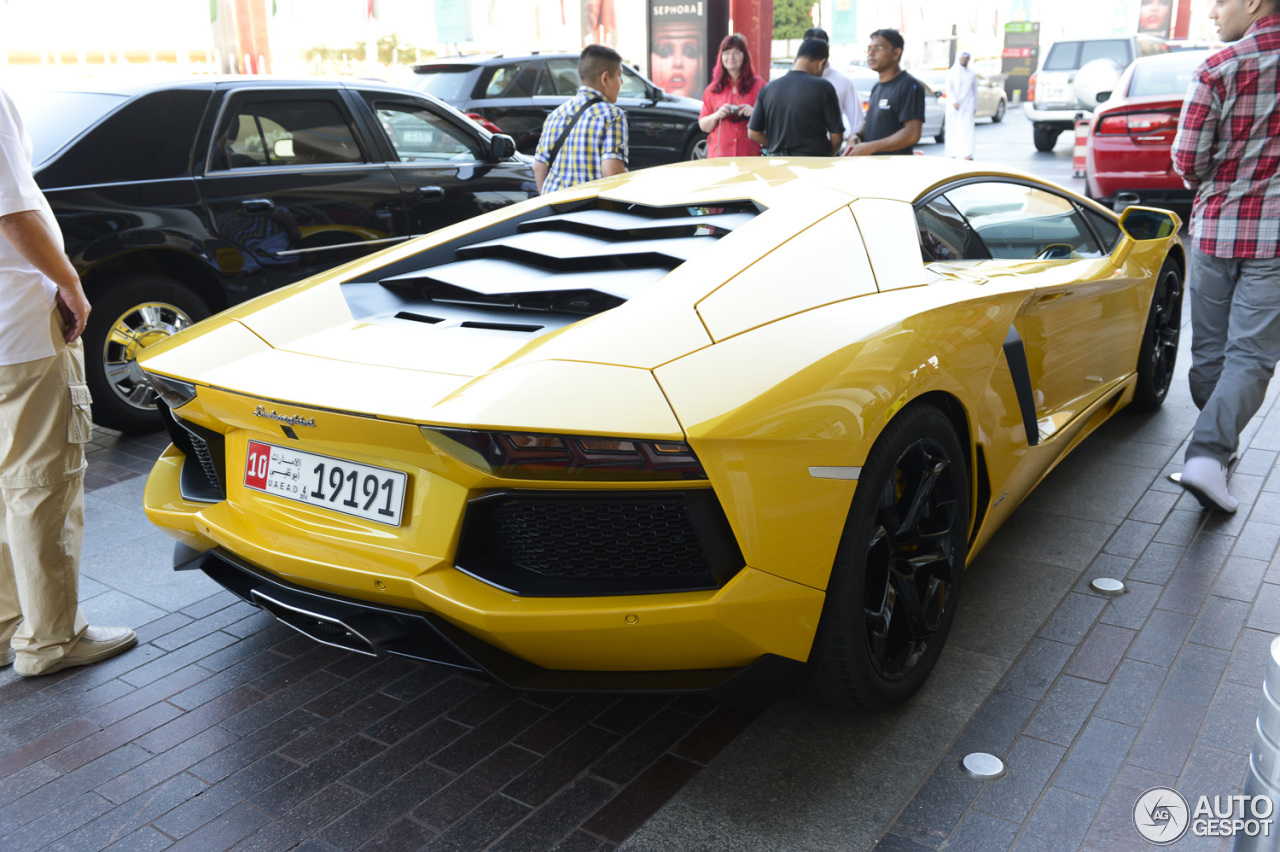 Lamborghini Aventador LP700-4