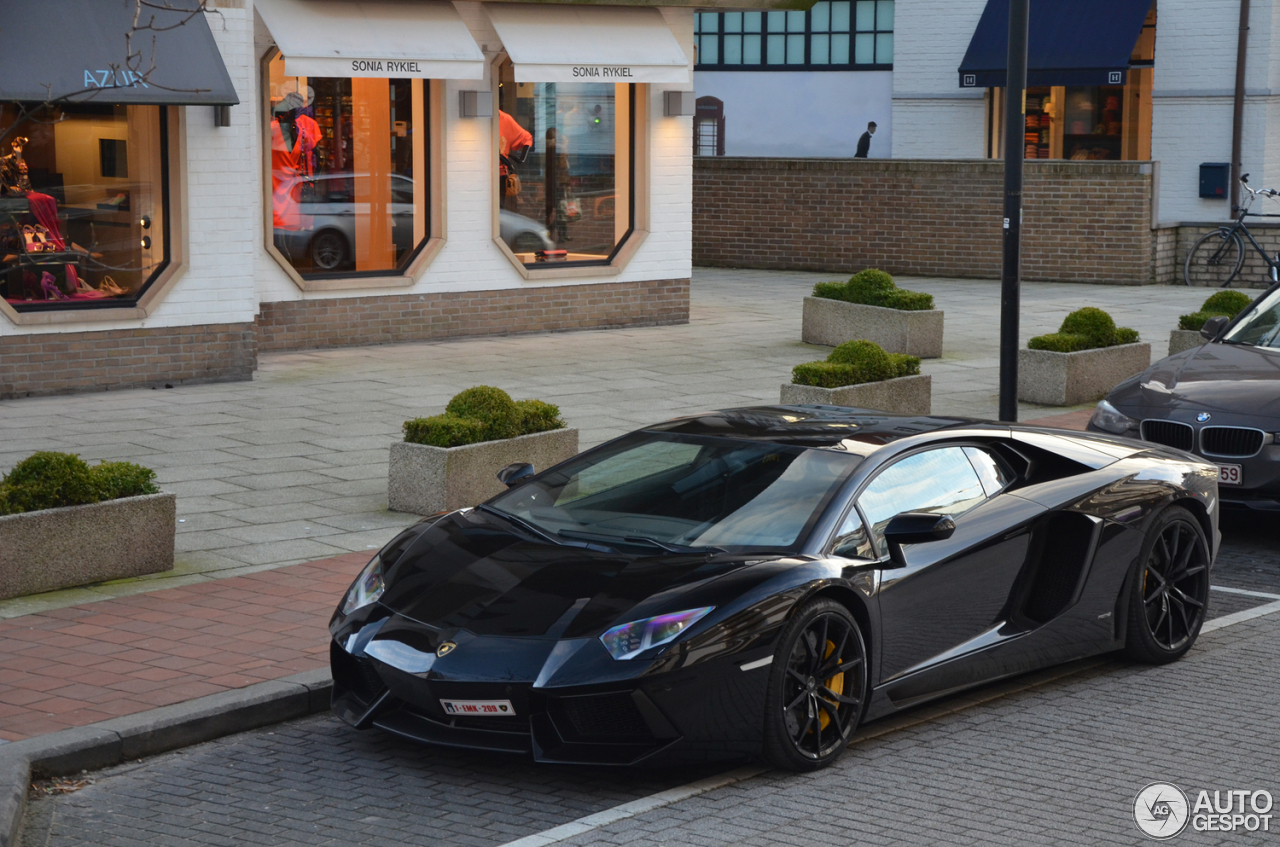 Lamborghini Aventador LP700-4