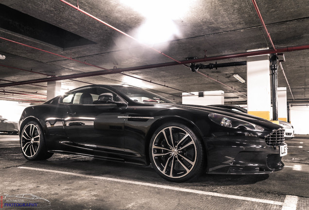 Aston Martin DBS Carbon Black Edition