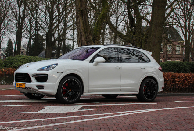 Porsche 958 Cayenne GTS