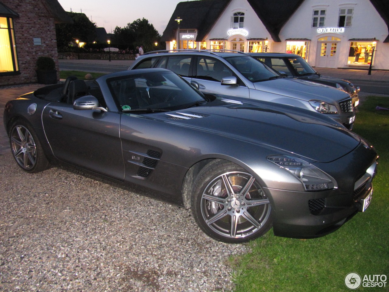 Mercedes-Benz SLS AMG Roadster