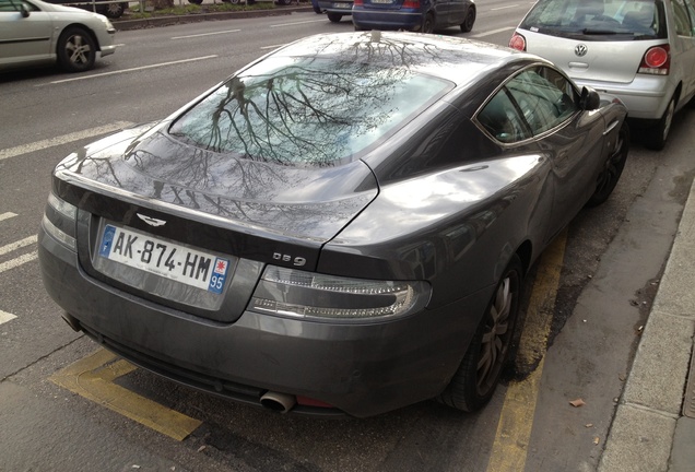 Aston Martin DB9