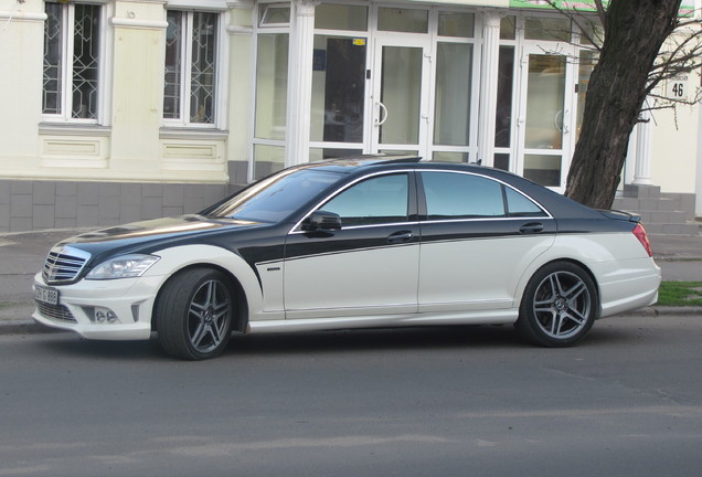 Mercedes-Benz S 63 AMG W221