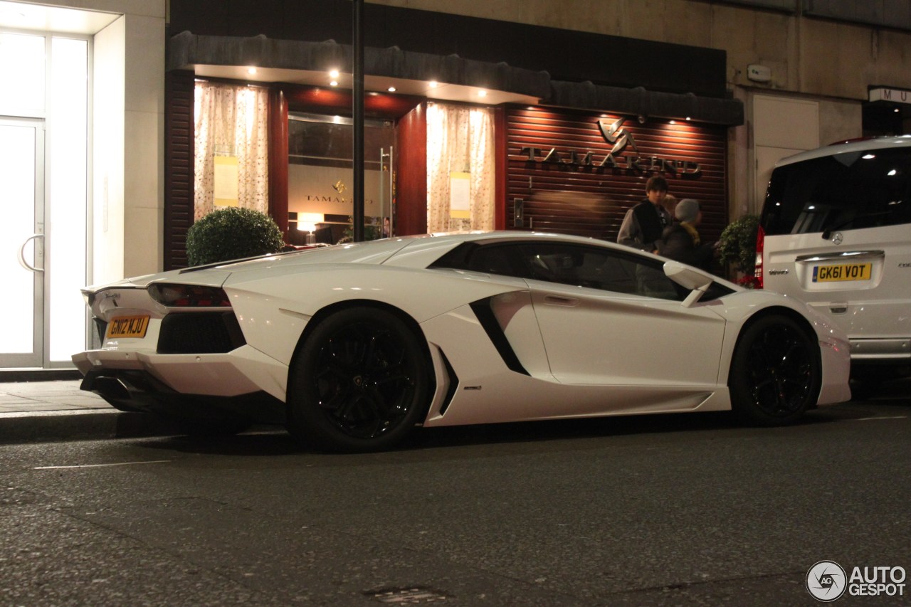 Lamborghini Aventador LP700-4