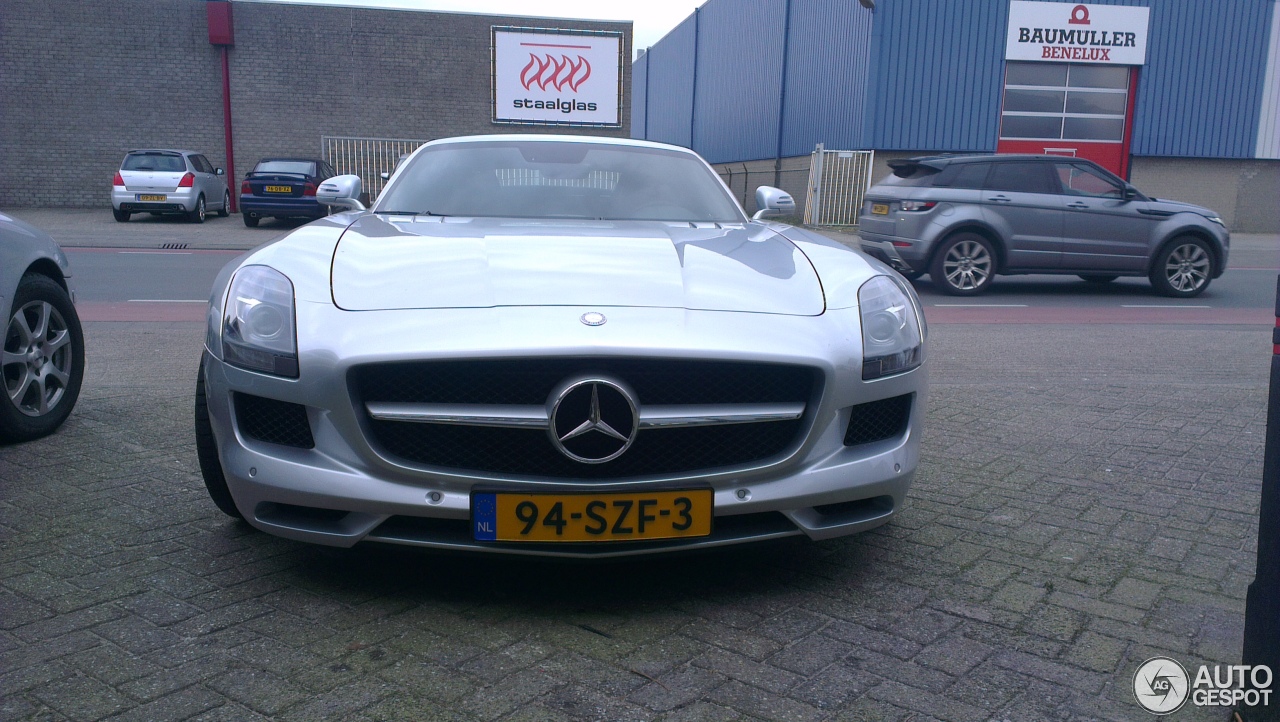 Mercedes-Benz SLS AMG Roadster